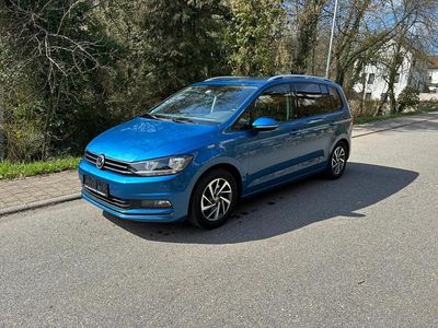 Gebraucht VW Touran Sound 110 PS (80 kW) 2017 Blau Van / Kleinbus