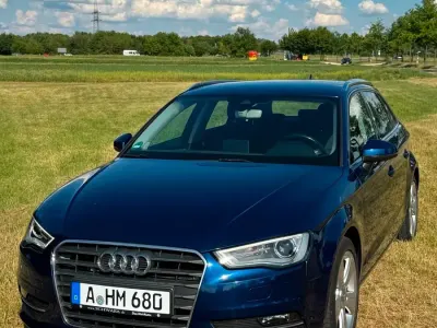 Gebraucht Audi A3 Sport 125 PS (91 kW) 2016 Blau Limousine