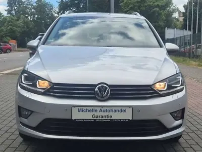 Gebraucht VW Golf Sportsvan Comfortline 125 PS (91 kW) 2017 Reflexsilber metallic Van / Kleinbus