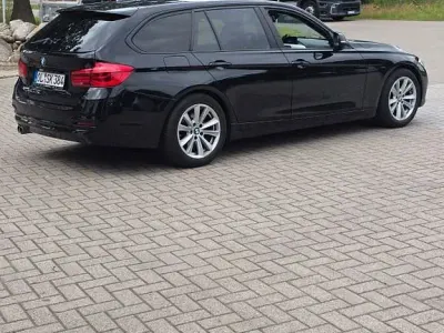 Gebraucht BMW 320 Advantage 163 PS (119 kW) 2016 Schwarz Kombi