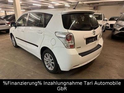 Gebraucht Toyota Verso Edition 147 PS (108 kW) 2011 Weiß Van / Kleinbus