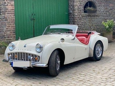 Usata Triumph TR3 90 CV (66 kW) 1961 Bianco Cabrio
