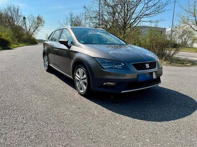 Gebraucht Seat Leon X-Perience 4Drive 150 PS (110 kW) 2015 Grau Kombi