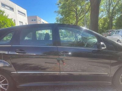 Mercedes B150