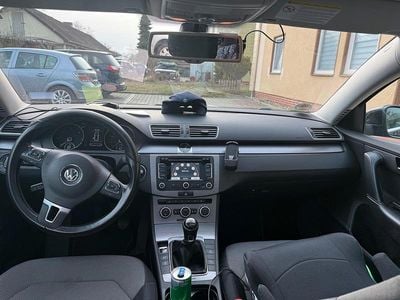 Gebraucht VW Passat 140 PS (102 kW) 2012 Schwarz Kombi