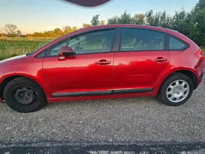 Gebraucht Citroën C4 130 PS (95 kW) 2007 Rot Limousine