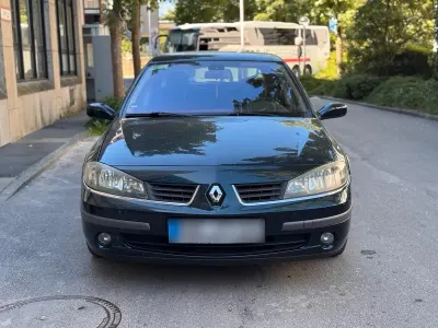 Gebraucht Renault Laguna II 105 PS (77 kW) 2006 Andere farben Limousine