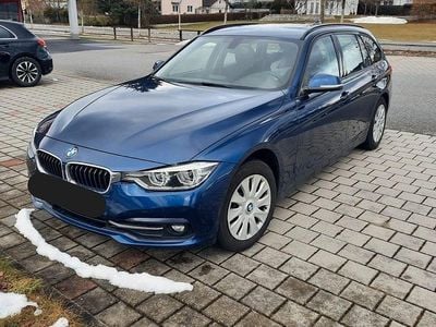 Gebraucht BMW 320 Sport Line 190 PS (139 kW) 2019 Blau Kombi