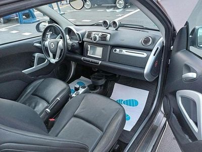 Weiß Gebraucht 2011 Smart ForTwo Cabrio Cabrio | 6.500 € (Etwas zu teuer)