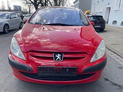 Gebraucht Peugeot 307 Filou 109 PS (80 kW) 2004 Rot Limousine