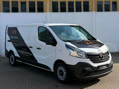 Gebraucht Renault Trafic 90 PS (66 kW) 2016 Weiß Van / Kleinbus