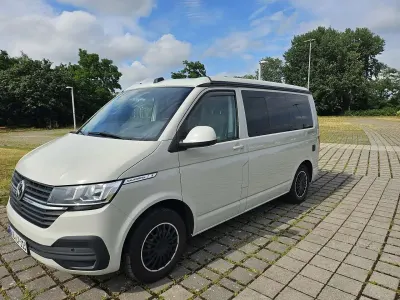 Gebraucht VW T6.1 Beach 110 PS (80 kW) 2020 Grau Van