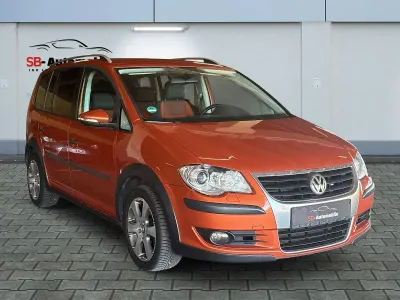 Gebraucht VW Touran Cross 170 PS (125 kW) 2010 Orange Van / Kleinbus
