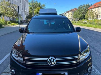 Gebraucht VW Tiguan Cup 122 PS (89 kW) 2014 Schwarz SUV