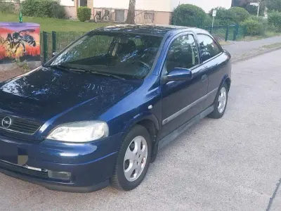 Gebraucht Opel Astra 2000 Blau Kleinwagen