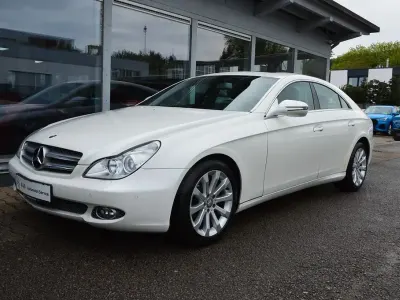 Gebraucht Mercedes CLS280 231 PS (169 kW) 2009 Weiß Limousine