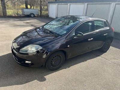 Gebraucht Fiat Bravo Dynamic 120 PS (88 kW) 2012 Schwarz Kleinwagen