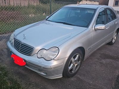 Mercedes C200