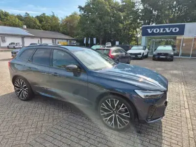 Second-hand Volvo XC60 184 CP (135 kW) 2025 SUV