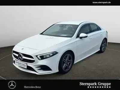 Gebraucht Mercedes A180 AMG line 136 PS (100 kW) 2020 Weiss Limousine