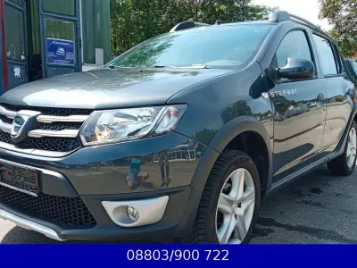 Gebraucht Dacia Sandero Prestige 90 PS (66 kW) 2016 Schwarz SUV
