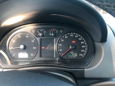 Gebraucht VW Polo 60 PS (44 kW) 2008 Schwarz Kleinwagen