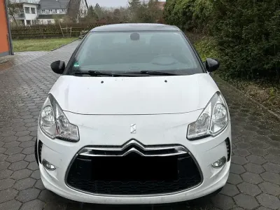 Gebraucht Citroën DS3 So Chic 120 PS (88 kW) 2011 Weiß Kleinwagen