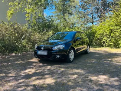 Gebraucht VW Golf VII 105 PS (77 kW) 2012 Schwarz Limousine