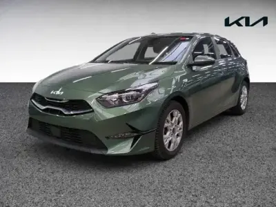 Używany Kia Ceed Vision 140 KM (102 kW) 2025 Zielony Hatchback
