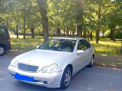 Mercedes C220