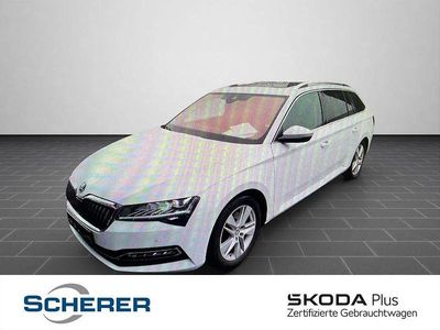Gebraucht Skoda Superb Premium Edition 200 PS (147 kW) 2022 Moonweiß perleffekt Kombi