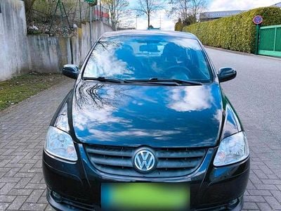 Gebraucht VW Fox 60 PS (44 kW) 2011 Schwarz Kleinwagen