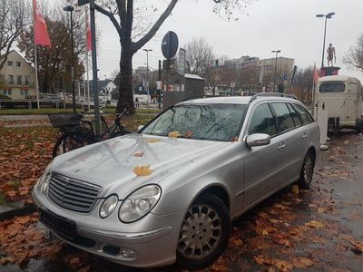 Mercedes E280