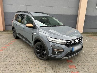 Gebraucht Dacia Jogger Extreme 110 PS (80 kW) 2024 Grau Van / Kleinbus
