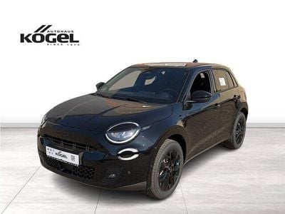 Neu Fiat 600 Sport 145 PS (106 kW) 2025 Schwarz (cinema schwarz) SUV