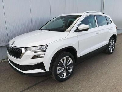 Nevadaweiß metallic Neu 2025 Skoda Karoq Selection SUV | 38.140 € (Guter Preis)