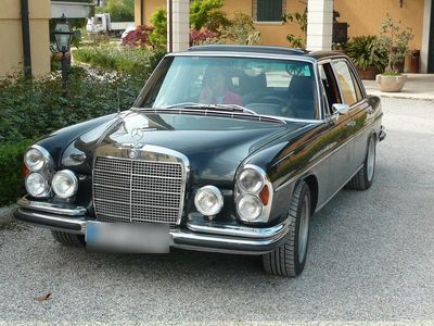 Usata Mercedes 300 250 CV (183 kW) 1971 Andere farben Berlina