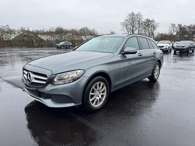 Gebraucht Mercedes C220 Avantgarde 170 PS (125 kW) 2016 Grau Limousine