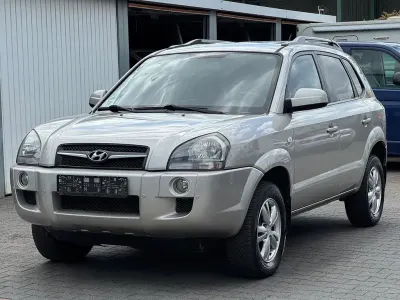 Gebraucht Hyundai Tucson GLS 141 PS (103 kW) 2009 Silber SUV