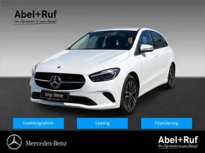 Gebraucht Mercedes B250 163 PS (119 kW) 2025 Unilack polarweiß Kleinwagen