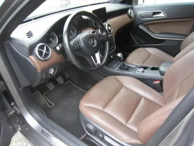 Gebraucht Mercedes A200 156 PS (114 kW) 2015 Grau Limousine
