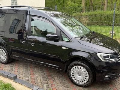 Gebraucht VW Caddy Comfortline 125 PS (91 kW) 2018 Schwarz Van / Kleinbus