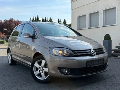 Gebraucht VW Golf Plus Team 122 PS (89 kW) 2011 Braun Van / Kleinbus