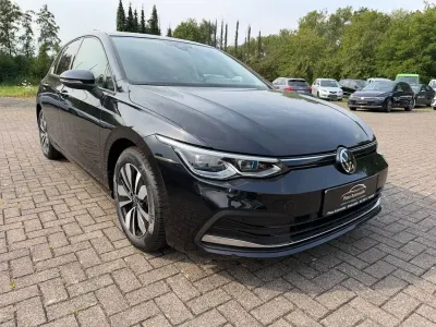 Gebraucht VW Golf VIII Move 150 PS (110 kW) 2023 Schwarz Limousine