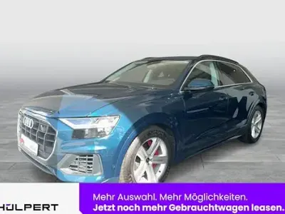 Gebraucht Audi Q8 Ambiente 381 PS (280 kW) 2021 Blau SUV