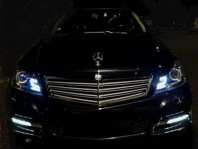 Gebraucht Mercedes C250 Elegance 204 PS (150 kW) 2013 Schwarz Limousine