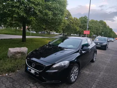 Gebraucht Volvo V40 150 PS (110 kW) 2013 Schwarz Limousine