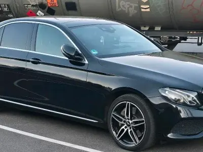 Gebraucht Mercedes E400 340 PS (250 kW) 2018 Schwarz Limousine