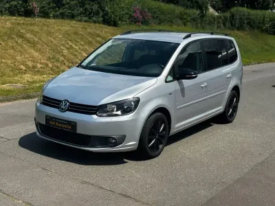 Gebraucht VW Touran Match 150 PS (110 kW) 2012 Silber Van / Kleinbus