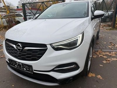 Weiß Gebraucht 2018 Opel Grandland X Innovation SUV | 11.900 € (Guter Preis)